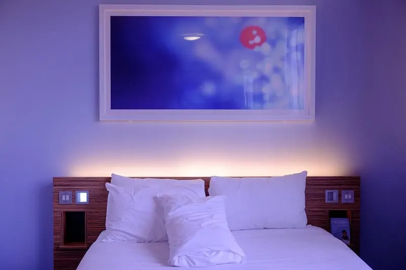 Otel